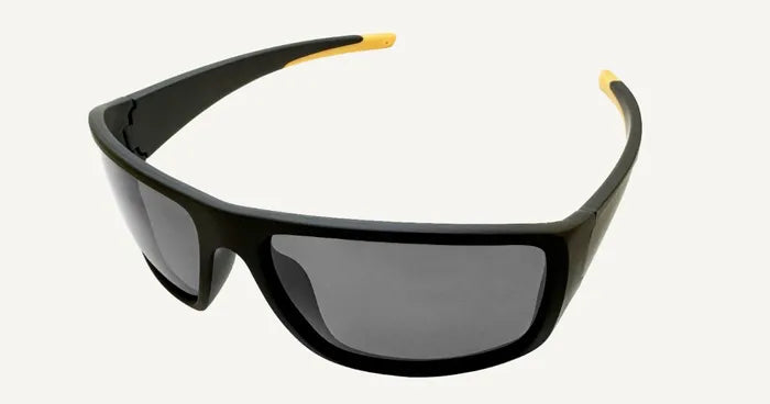 MAD ABOUT FISHING - POLARISED SUNGLASSES WITH CASE